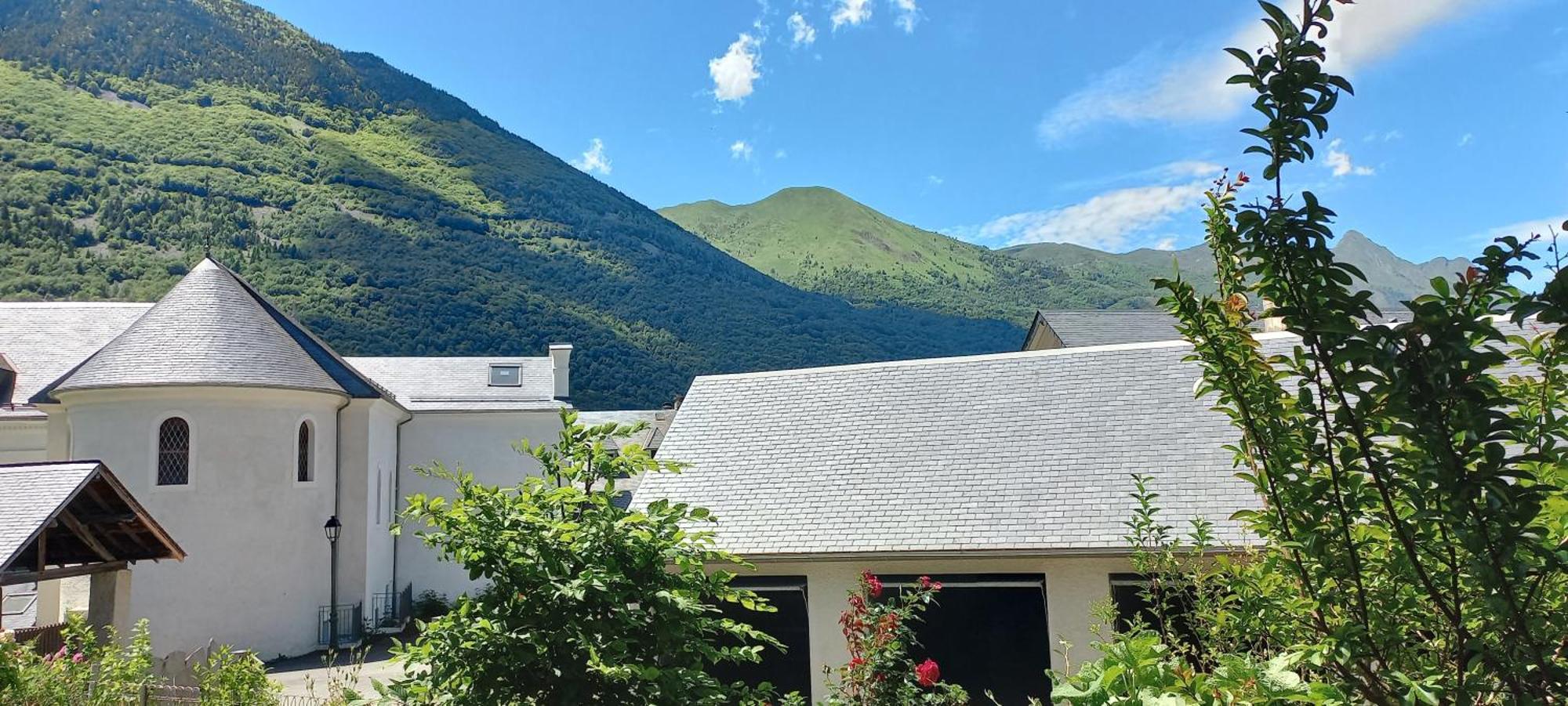 Chalet Du Doumet - Appart Luz Centre - Parking Et Garage Individuel Ferme - Draps Et Serviettes Inclus Люс-Сен-Совёр Экстерьер фото