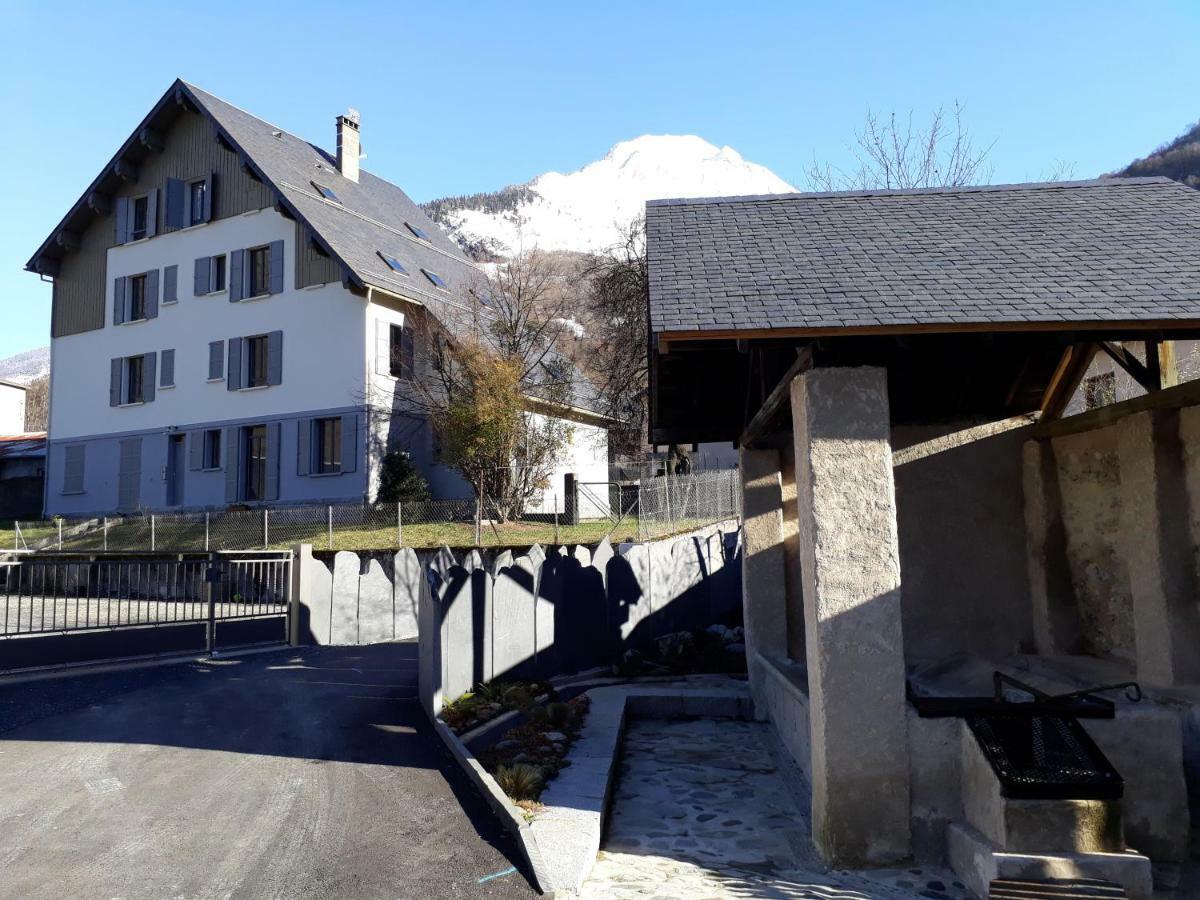 Chalet Du Doumet - Appart Luz Centre - Parking Et Garage Individuel Ferme - Draps Et Serviettes Inclus Люс-Сен-Совёр Экстерьер фото